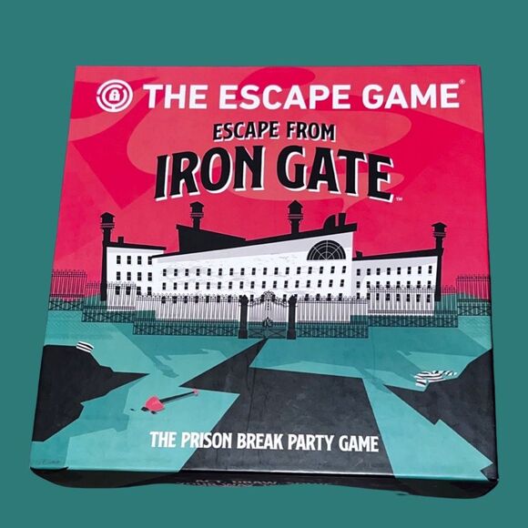 Escape From Iron Gate Game COMPLETE - Picture 5 of 7